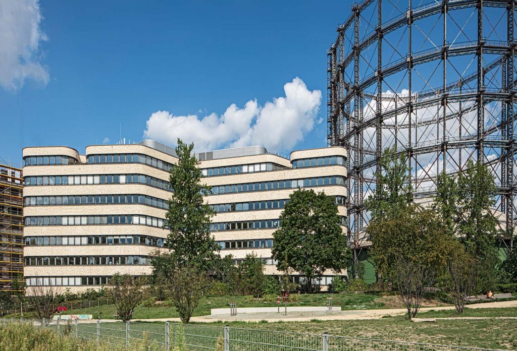 Euref Campus in Berlin mit Gasometer, Architekturfotograf Ken Wagner