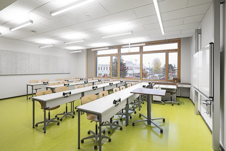 Klassenzimmer im Schulcampus in Pieschen in Dresden Außenaufnahme