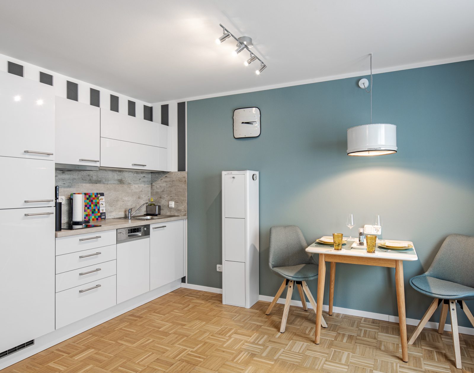 AIRBNB Wohnung Küche mit Essabteil Dresden - Interiorfotografie Ken Wagner